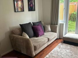 2 Bed House, DMU, Exclusive Area, Central Location，位于莱斯特的酒店