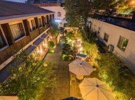 Dasein Youlan Hotel-Near the Forbidden City, Tiananmen Square, Guijie Street, Beihai Park, Jingshan Park, and Yonghe Temple，位于北京的豪华型酒店