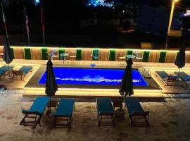 Hotel Two Mermaids Ksamil，位于卡萨米尔的酒店