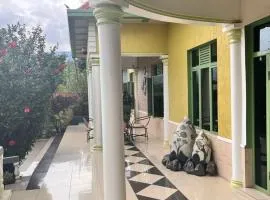 Home Stay Villa