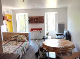 Le Studio 3éme，位于莱旺的酒店