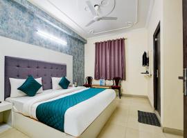 Hotel Mayank Plaza-Near IGI Airport Terminal-3，位于新德里德里英迪拉•甘地国际机场 - DEL附近的酒店