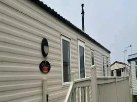 heacham 2 bed Superior Caravan with pets go free