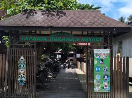 Lapauta Derawan Resort，位于Derawan Islands的酒店