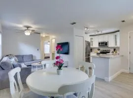 Jupiter Townhome with Patio and Yard about 6 Mi to Beach!