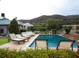 Agarathos Traditional Rooms with Pool