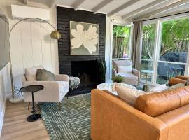 Elegant 3-Bed Duplex Sanctuary in Mill Valley!，位于米尔谷的酒店