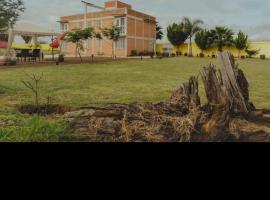 Hotel Senda del Ángel，位于Zorita的酒店