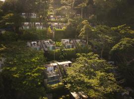 Dinso Resort & Villas Phuket, Vignette Collection by IHG，位于芭东海滩的酒店