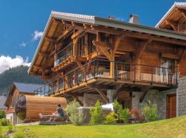 Chalet Familial Spacieux Le Spencer Grand Luxe Châtel，位于沙泰勒的豪华酒店