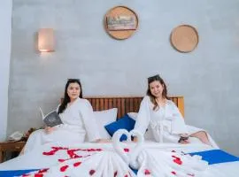 格兰德埃里文新大酒店