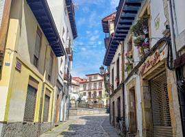 Casco Antiguo, reformado, playa，位于拉雷多的酒店