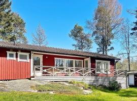 Holiday home Djurhamn VI，位于Djurhamn的酒店