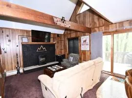 Cabin w/ Jacuzzi, W&D, Pool, Fitness, Lake & More.