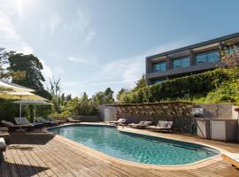 维尔多盖奥酒店，位于托朗的酒店