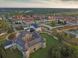 Bárkaház Kikötő Körmend，位于克尔门德的露营地