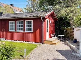 4 star holiday home in Öckerö-By Traum，位于Öckerö的酒店