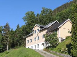 Tindelykke，位于Isfjorden的度假屋