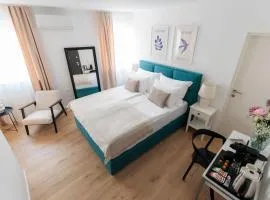 Barbara I - luxury rooms with balcony