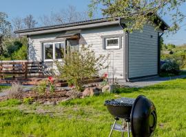 Hubane väikemaja Haapsalus，位于Uuemõisa的酒店