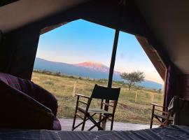 Amboseli Glass Cabin，位于Kimana的度假屋