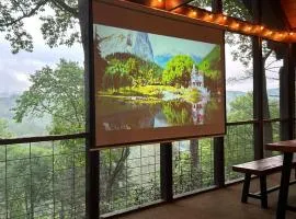 Treehouse Cabin with Mountain, River Views and Arcades