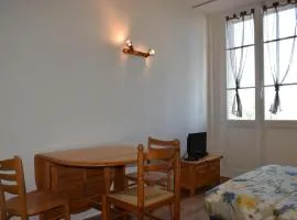 Studio Évian-les-Bains, 1 pièce, 2 personnes - FR-1-498-51