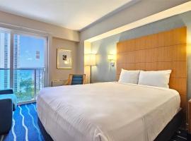 Ocean View Room at a resort，位于檀香山檀香山国际机场 - HNL附近的酒店