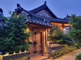 Naru Hanok stay