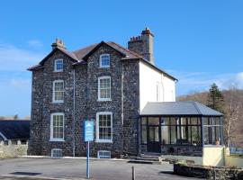 LLys Aeron Guest House，位于阿博伦的旅馆