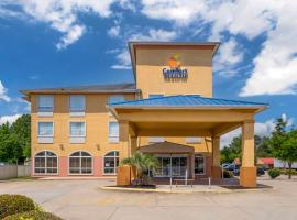 Comfort Inn & Suites Chesapeake - Portsmouth，位于切萨皮克的酒店