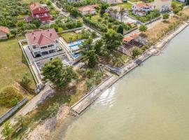 Nice Apartment In Mrljane，位于Mrljane的酒店