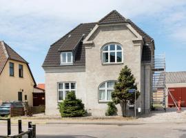 2 Bedroom Nice Apartment In Vordingborg，位于沃尔丁堡的酒店