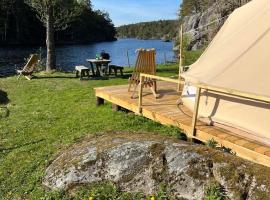 Hommen Gård Glamping，位于里瑟尔的豪华帐篷