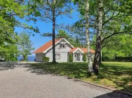 3 Bedroom Lovely Home In Stora Mellösa