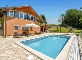 Stunning Home In Vinica Breg With Sauna