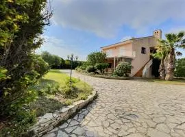 Splendide maison pour 10 personnes avec piscine privée et grands espaces !