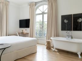 Hotel Tayko Sevilla，位于塞维利亚的酒店