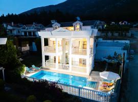 Villa Angel - Private Pool and Nature View in Ölüdeniz，位于费特希耶的度假屋