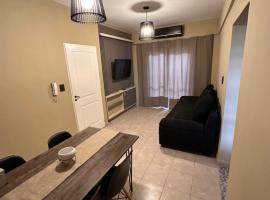 Apartamento Céntrico para 4 personas con Patio，位于圣地亚哥-德尔埃斯特罗的公寓