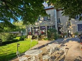 Chambres d'Hôtes de luxe Côté Parc-Côté Jardin avec parking privé gratuit