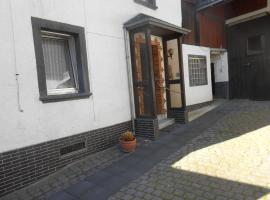 丁根海姆度假屋LandhausDüngenheim，位于Düngenheim的酒店