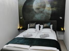 Belvaros Resort Apartman & Spa，位于塞克希费黑瓦尔的Spa酒店