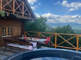 Brunarica Dežno，位于Makole的酒店