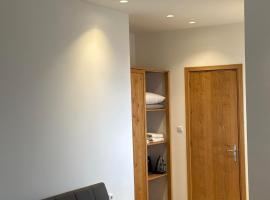 Astravi Rooms，位于弗赖的酒店