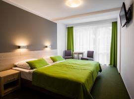 Hotel *** NAT Krynica Morska，位于库瑞尼卡慕斯卡的酒店