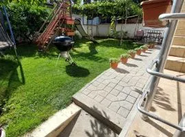 Ceca & Dimi Apartments