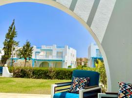 Mountain view Ras Elhikma- Santorini Island- north coast- villa 41，位于Zāwiyat al ‘Awwāmah的酒店