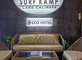 Kaliraya Surf Kamp by Eco Hotel Laguna，位于Cavinti的豪华帐篷营地