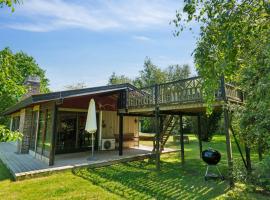 Idyllic Coastal Cottage Modern Comfort，位于凯隆堡的乡村别墅